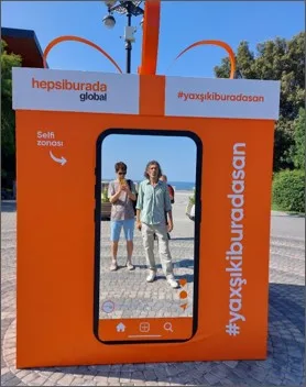«#YaxşıkiBurdasan» outdoor kampaniyası